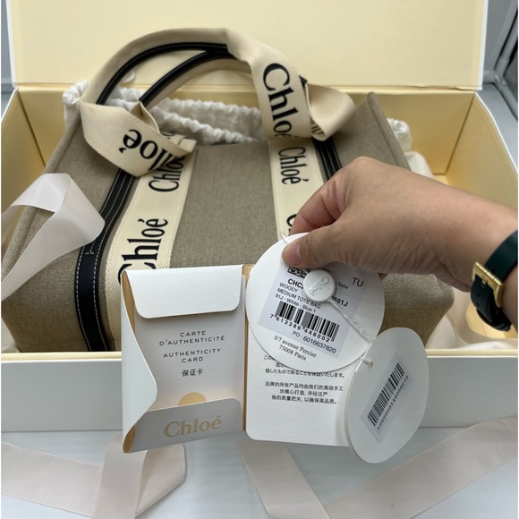 Chloe Woody medium tote - Picture 1 of 12